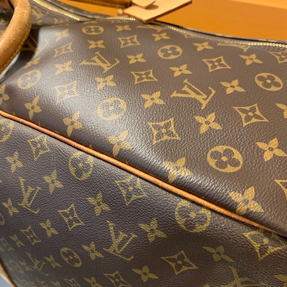 💥Authentic Vintage Louis Vuitton Sirus 70 Suitcase💥 - Picture 15 of 16